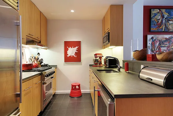 Rented by Corcoran | media 17