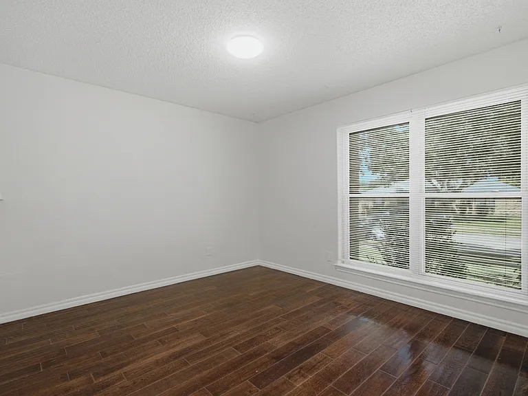 5005 Frontier Ln — Photo 11