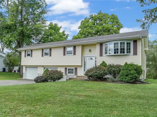 77 Surrey Road, Chester, NY 10918