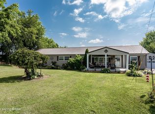 1105 Colonel Cox Rd S #S, Coxs Creek, KY 40013