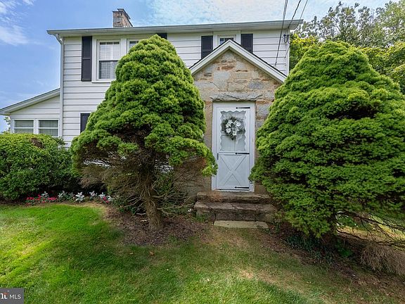 2nd image of 1635 Beaver Brook Ln