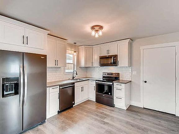 3rd image of 38523 SE King St