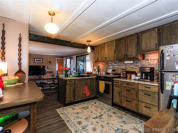 6th image of this home