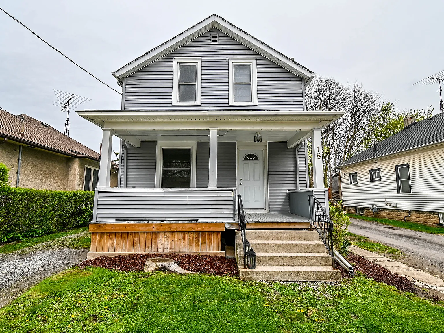 18 Rodman Street, St. Catharines, Ontario, L2R5C8 — Photo 1