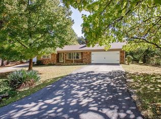 82 Johnson Ave, West Fork, AR 72774