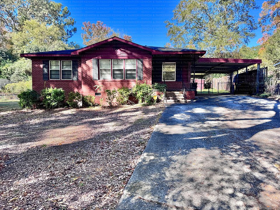 823 Crockett Drive