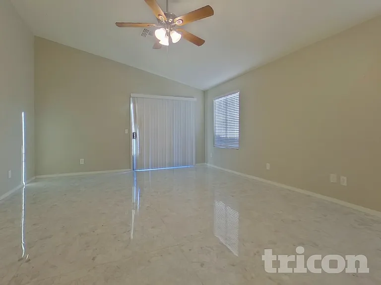 24832 W Kowalsky Ln — Photo 3