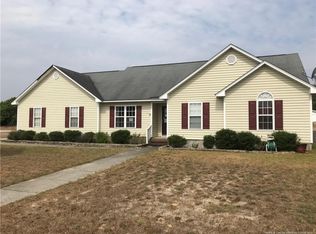 2824 Spring Cress Dr, Hope Mills, NC 28348