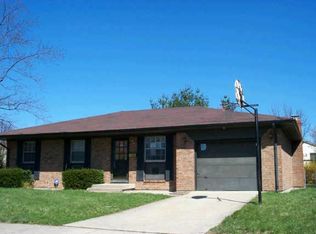 10208 E Greenbrook Ct, Indianapolis, IN