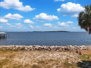 644 1st St, Cedar Key, FL 32625