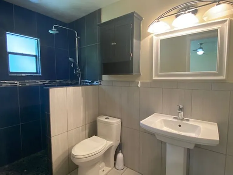 1517 Loretta Ct — Photo 14