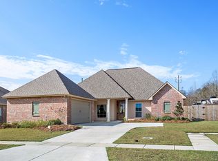 6775 Royal Oaks Ct, Zachary, LA 70791