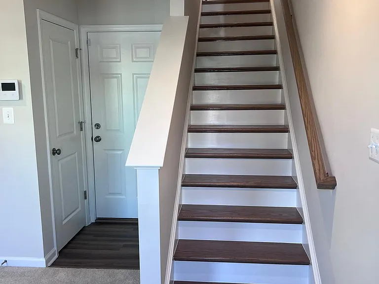 Entry level hardwood Stairs