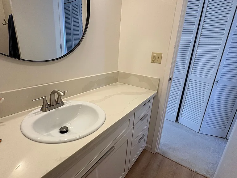 1212 Punahou St #3303 — Photo 4