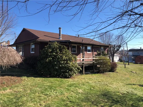 215 Cumberland Ave, Masontown, PA 15461