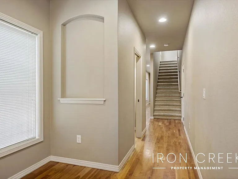 2155 S Amy Ave — Photo 9