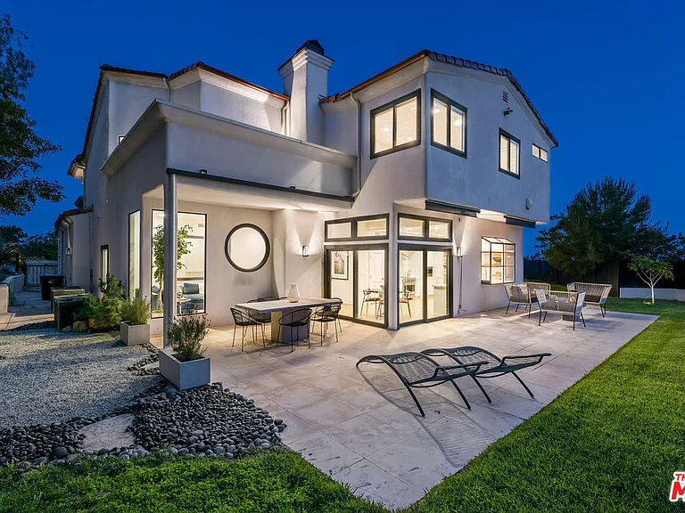 23458 W Moon Shadows Dr — Photo 61