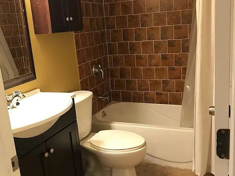 2535 W Chicago Ave #1 — Photo 12