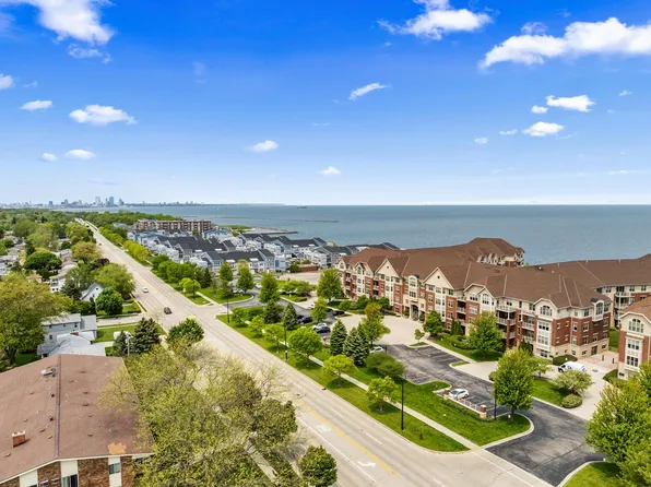 4100 South Lake DRIVE #400, Saint Francis, WI 53235