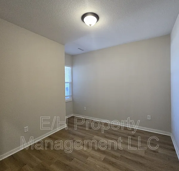 12195 N Fennec — Photo 27