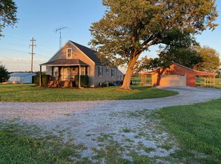 1117 Dillinger Rd, Carbondale, IL 62901