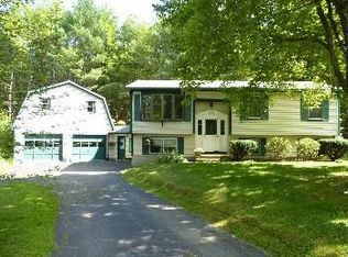 16 Burnham Rd, Gorham, ME 04038