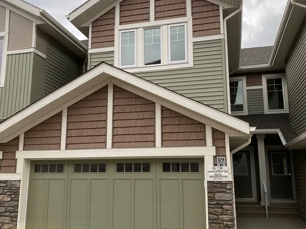 740 Daniels Way SW, Edmonton, AB T6W 4Z1