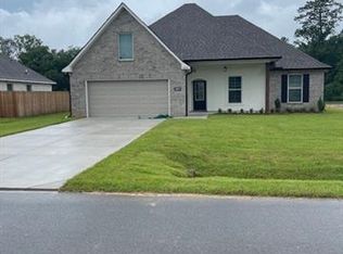 42271 Blue Bay Dr, Ponchatoula, LA 70454