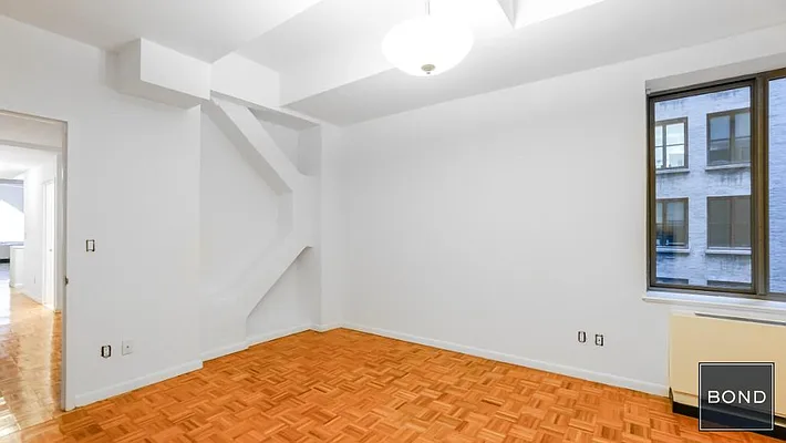 Rented by Bond New York | media 6