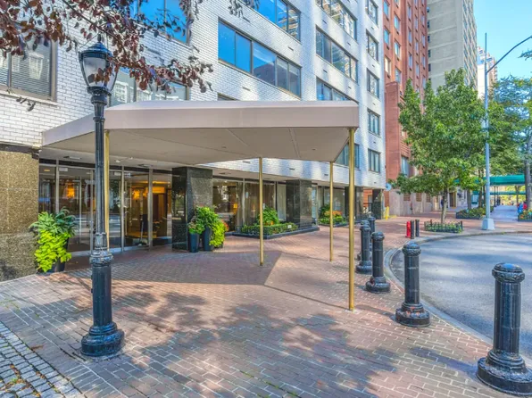 530 East 72nd Street image 18 of 21