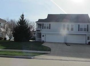 5630 N Greenway Ct, Highland Heights, OH 44143