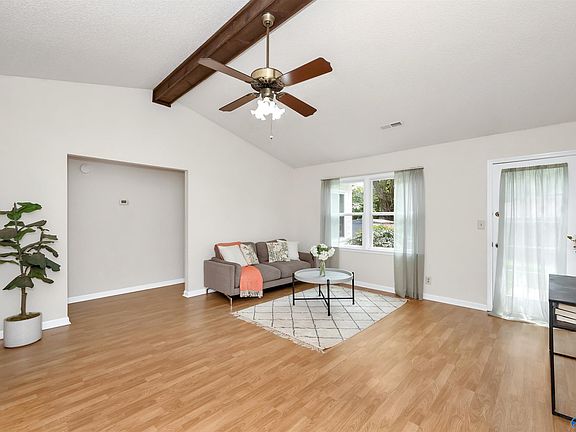 5th image of 1124 Joshua Dr SE