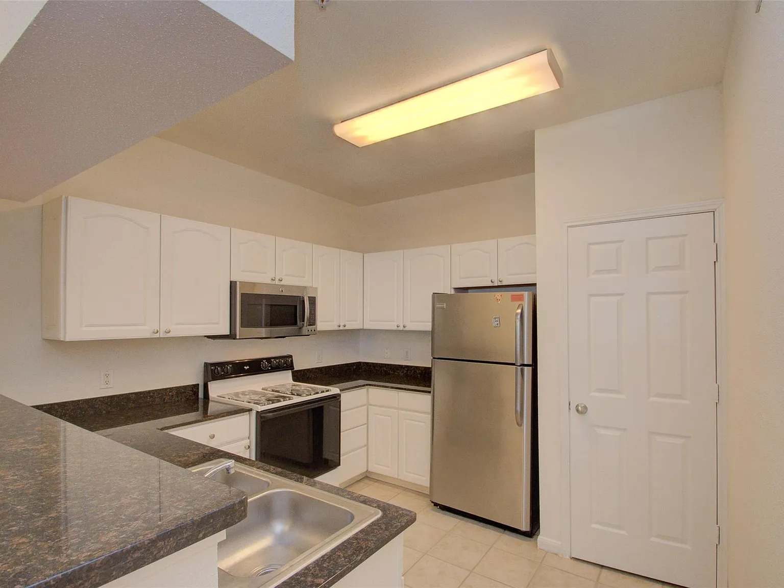 1330 Old Spanish Trl — Photo 3