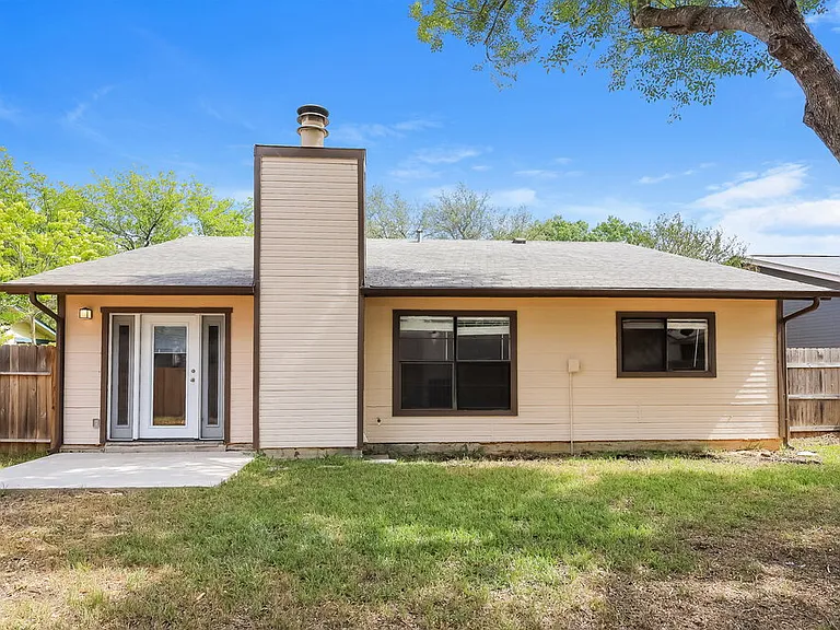 9106 Valley Rdg — Photo 15