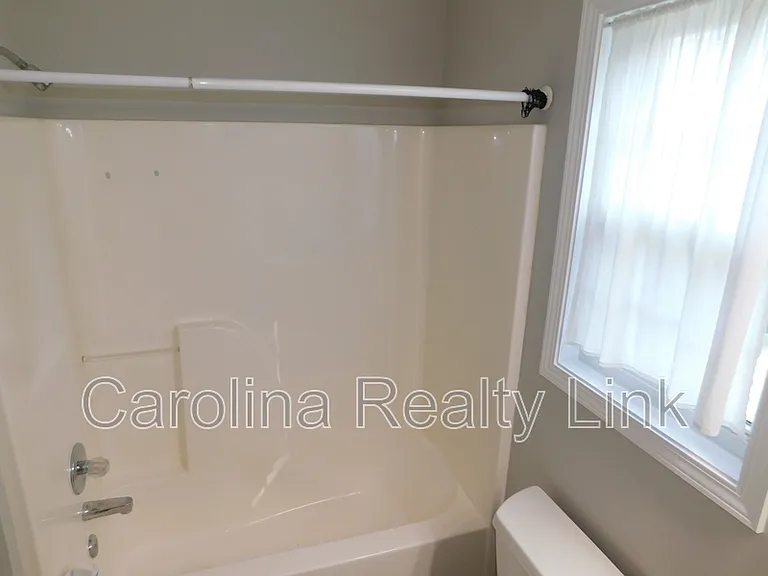 235 Harbor Landing Dr — Photo 13
