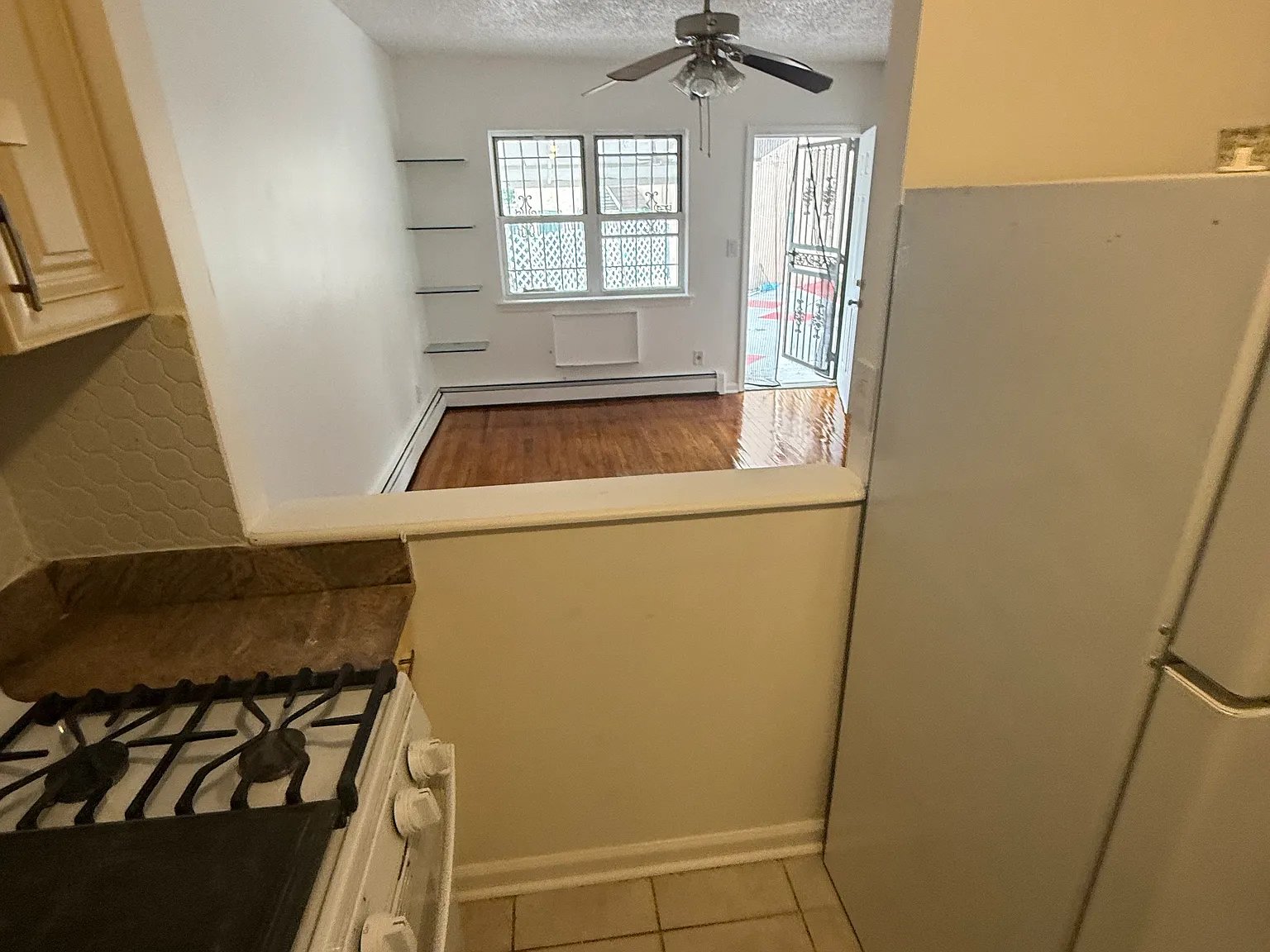 1 bed, $2,200 — Photo 3
