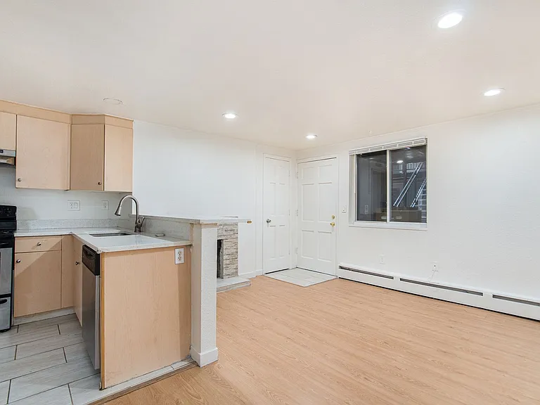 336 N Grant St #101 — Photo 7