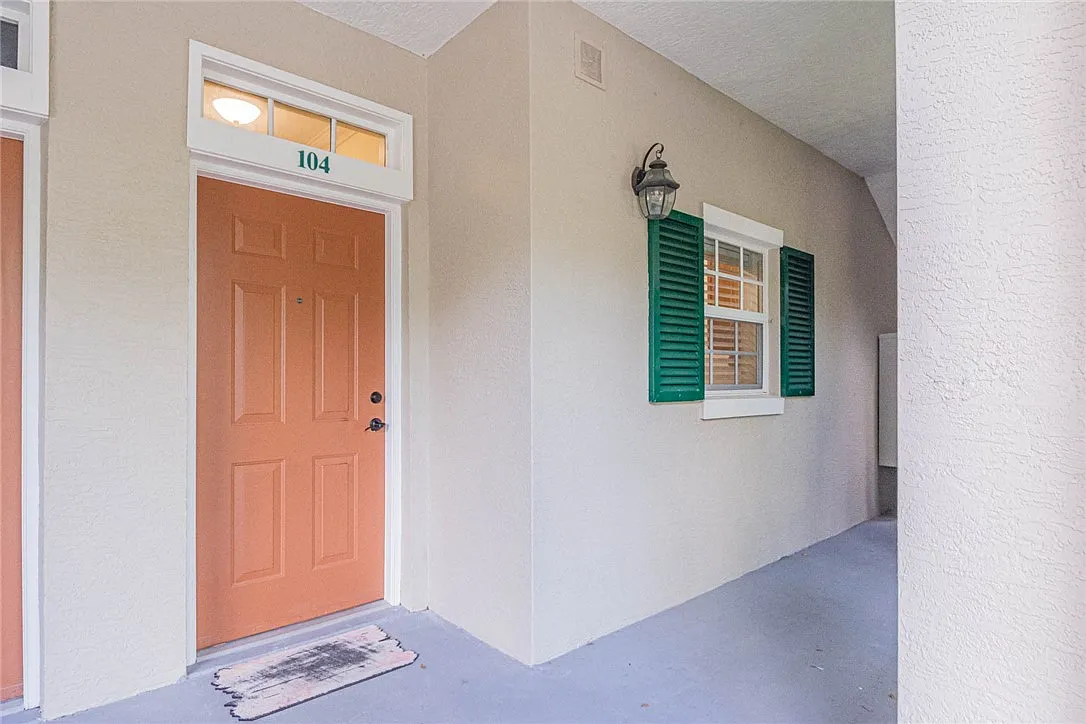4360 Doubles Alley Dr — Photo 3