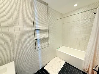 Rented by United Real Estate Fortune