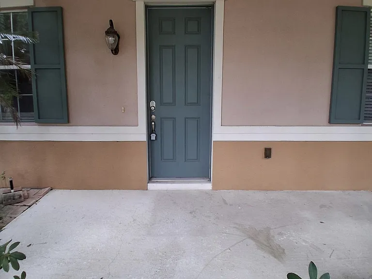 Spacious Front Porch