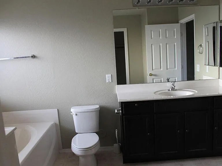 2012 S 85th Ln — Photo 15