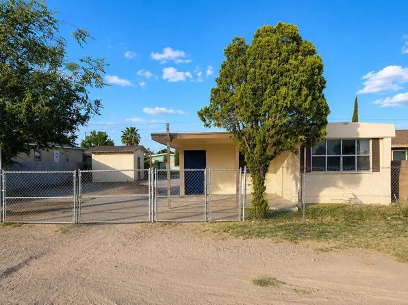10285 Nirmal Dr, Socorro, TX 79927