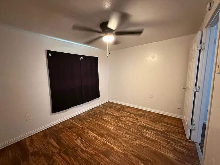 1814 Aransas Ave #2 — Photo 4