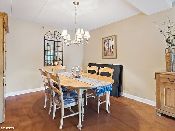 3rd image of 2300 Oakmont Way Unit 207