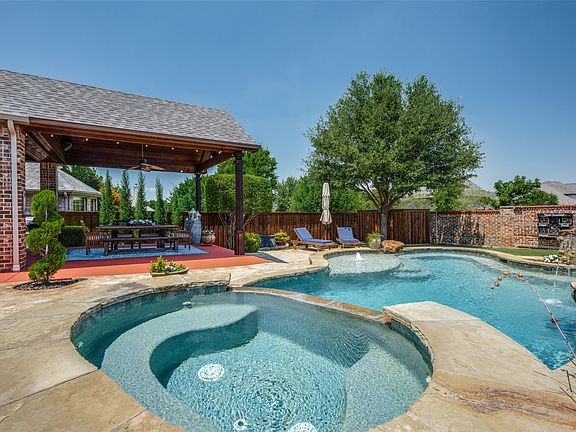 2nd image of 1133 Dayton Dr