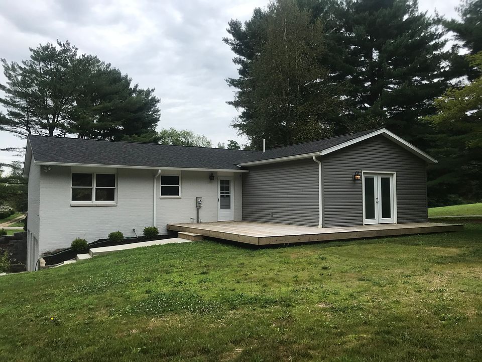 1st image of 110 Country Ln