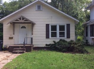 702 Fenimore Ave, Kalamazoo, MI 49048