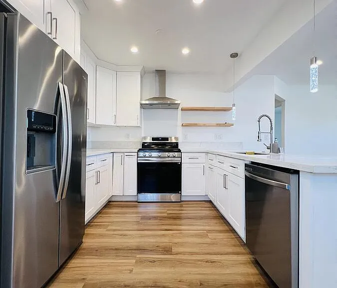 15523 Van Ness Ave — Photo 7