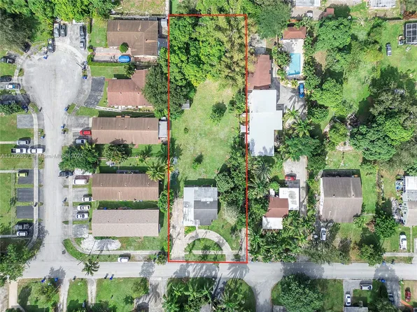 5709 McKinley St, Hollywood, FL 33021