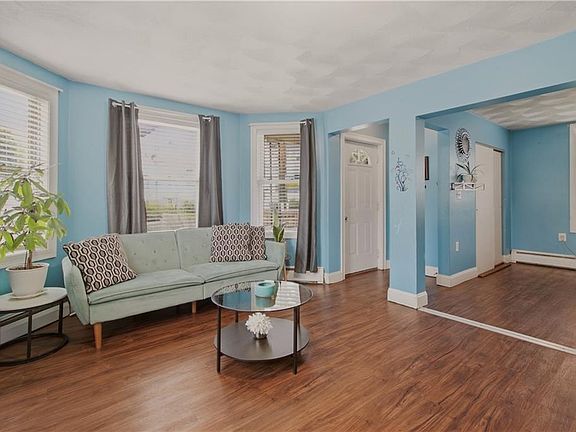 5th image of 1003 Douglas Ave